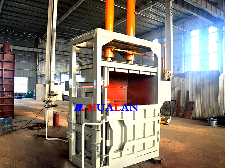 China Vertical Baler Small Heavy duty Garbage Press machine